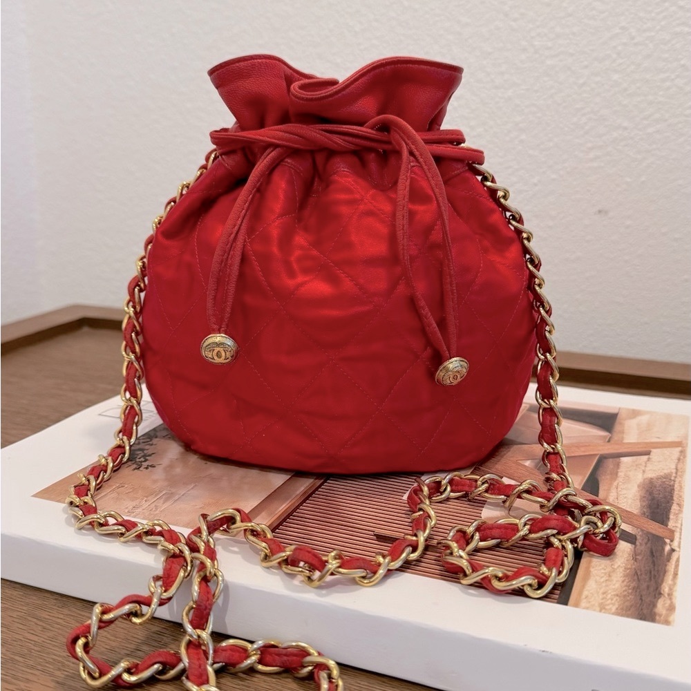 Vintage Chanel Bucket (1986-1988)